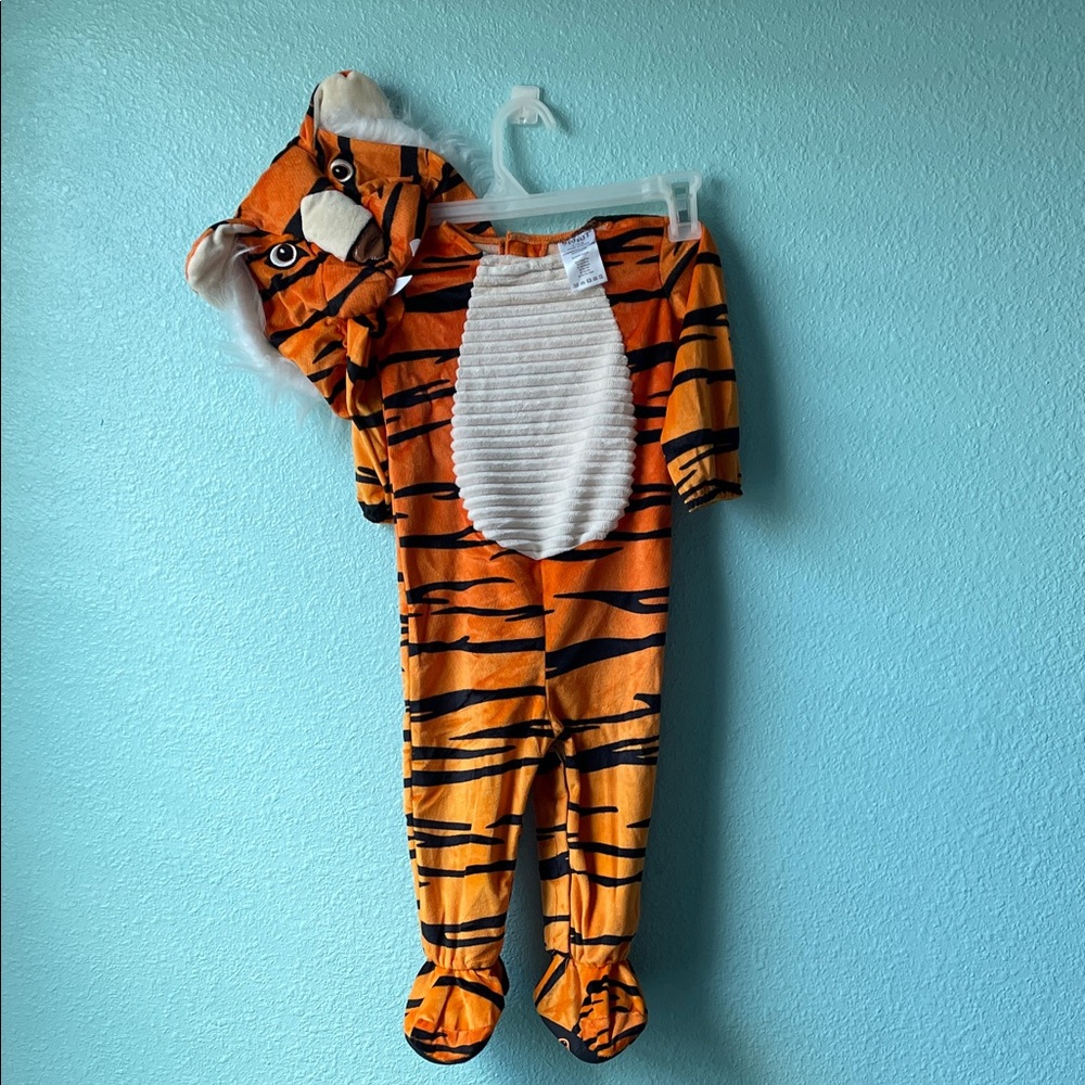 Orange Tiger Kids One Piece Costume infant 6 to 12 months.